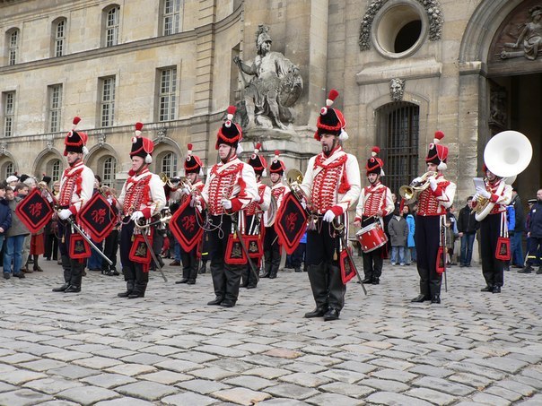 Монако — это единственное государство в мире, где военный оркестр по численности превышает численность армии.