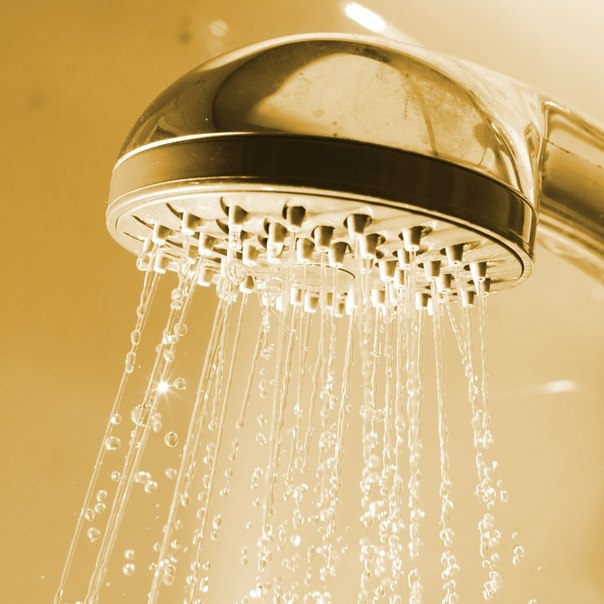 Американские ученые, выяснили, что регулярный душ может вызвать нарушения в работе мозга. Оказывается, вдыхание даже небольшого количества марганца, содержащегося в водопроводной воде, приводит к отклонениям в центральной нервной системе.