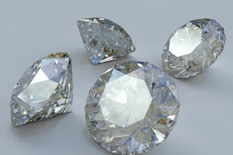 Алмаз не растворяется в кислоте. Единственное, что может его разрушить - очень большая температура.