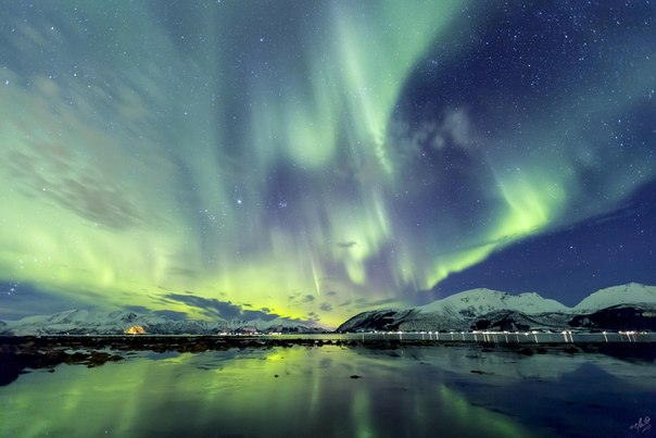 Северное сияние над Исландией
