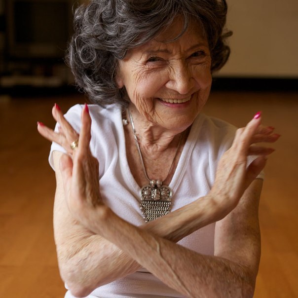 Тао Поршон-Линч – одна из самых уникальных женщин в мире. Представители Книги рекордов Гиннесса признали ее самой старой преподавательницей йоги в мире.