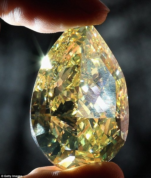 Самый дорогой в мире бриллиант «Солнечная слеза»