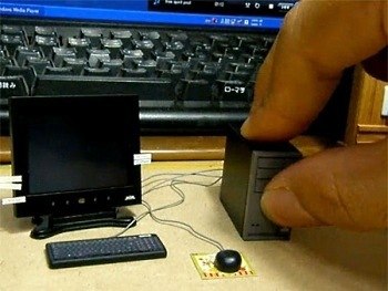 Самый маленький персональный компьютер в мире.