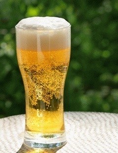 Специалисты Мюнхенского института пива доказали, что один литр нефильтрованного пива полезнее, чем один литр молока.