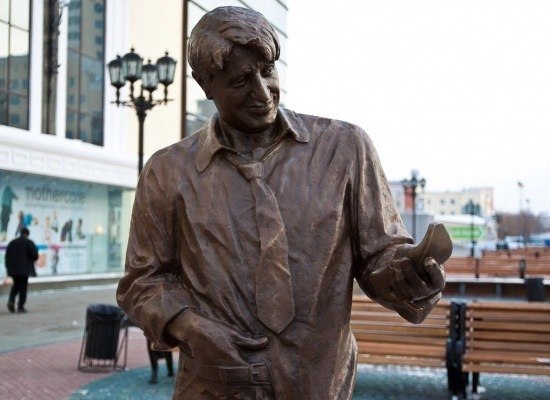 В Екатеринбурге есть памятник Гене Букину.