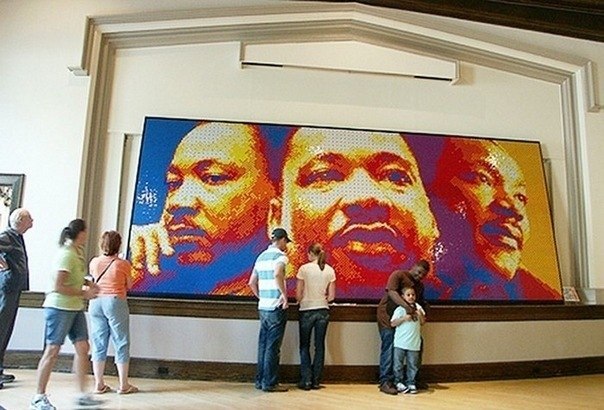 Мартин Лютер Кинг мл. из 4200 кубиков Рубика. 
