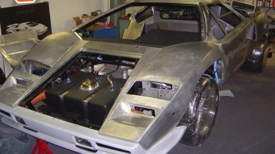 Кен Имхофф собрал с нуля Lamborghini в подвале собственного дома