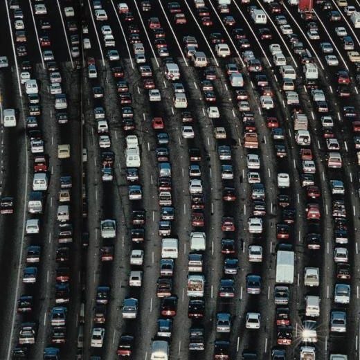 Самая продолжительная пробка в мире была зафиксирована в Китае. Длина пробки составила 260 километров.