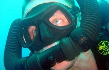 Турецкий дайвер стал мировым рекордсменом по пребыванию под водой. 