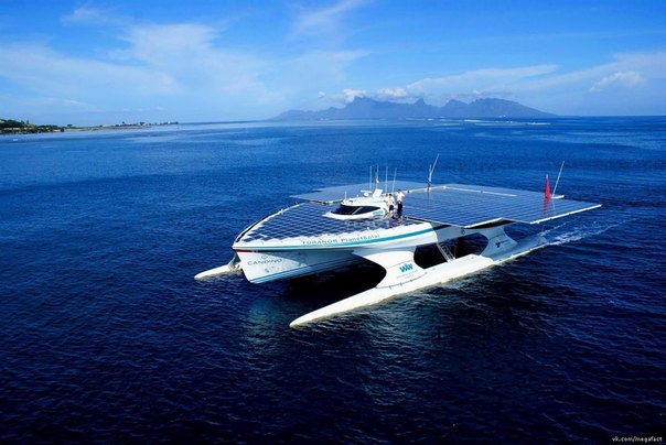 Лодка, работающая исключительно на солнечной энергии, недавно завершила 19-месячное кругосветное путешествие.
