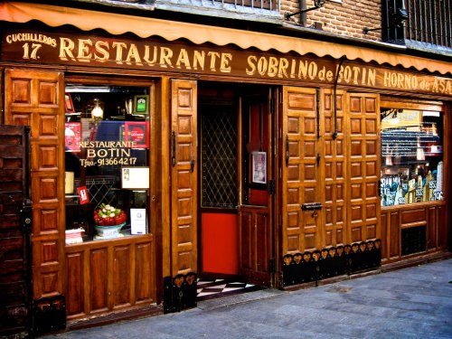 Самым старым рестораном не только Европы, но и мира является Sobrino de Botin, находящийся в Мадриде, Испания. Этот ресторан занесён в Книгу рекордов Гиннеса, как ресторан, работающий непрерывно с 1725 года.
