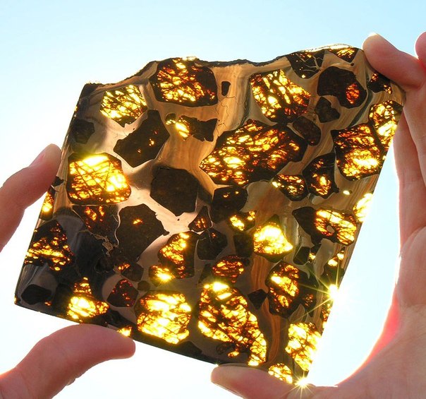 МЕТЕОРИТ FUKANG - красивейший из найденных метеоритов