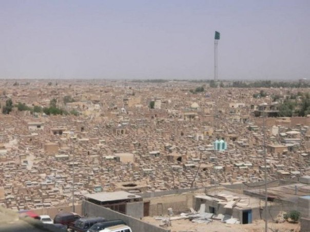 Вади-эль-Салама — самое большое кладбище в мире