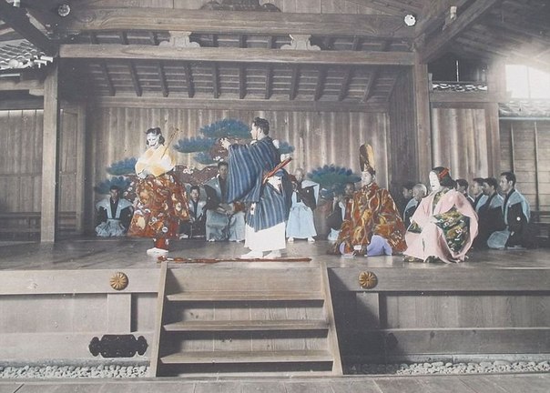 Самураи и гейши на японских фотографиях столетней давности
