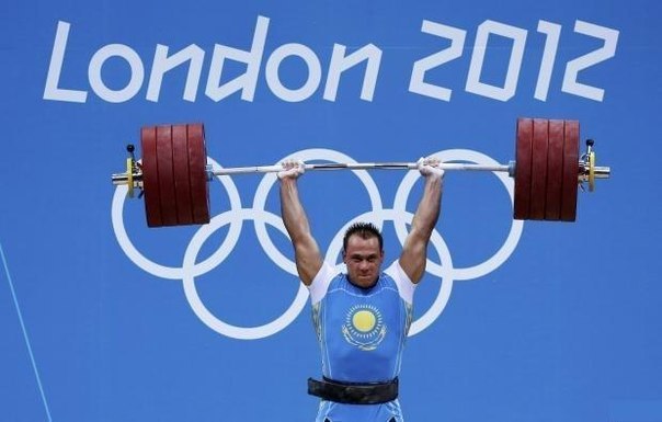 новый рекорд на Олимпийских играх поставил Илья Ильин(233 кг).Поздравляем.