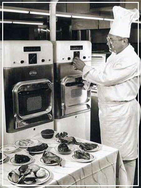 Самая первая микроволновая печь