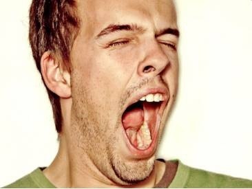 Человек зевает только в двух случаях - когда хочет спать и когда видит, что другой человек зевает