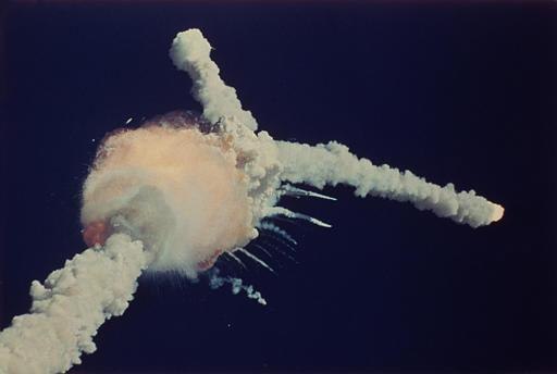 Стив Джобс, будучи председателем совета директоров Apple, подал заявку на участие в полете на космическом корабле «Челленджер». Ему отказали - по-видимому, не хватило заслуг или здоровья. 28 января 1986 года «Челленджер» взорвался на 73 секунде полета.