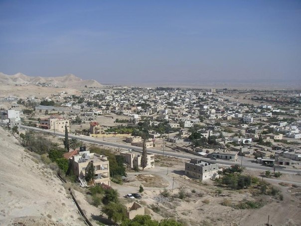 Город Иерихон расположенный в Палестинской национальной администрации, является древнейшим непрерывно населённым городом мира. Первые следы жизни людей здесь относятся к 8-му тыс. до н. э.