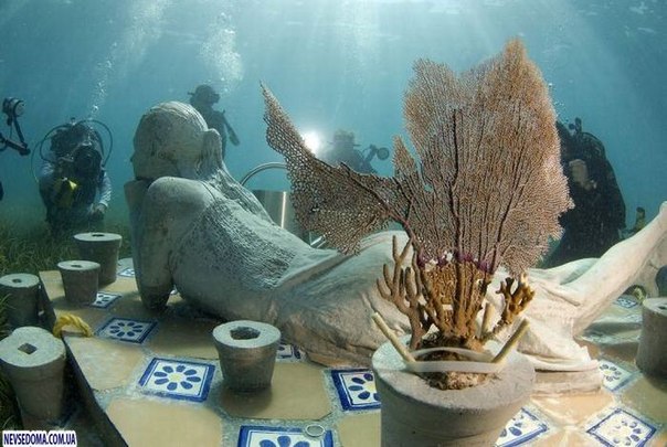 Самый большой подводный музей в мире
