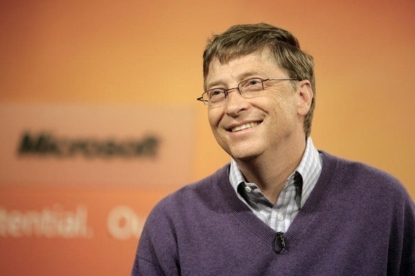 В 13 лет Билл Гейтс со своими друзьями взломал школьный компьютер и получил доступ к секретной информации. Вместо того, чтобы наказать юного хакера, компьютерный центр Сиетла нанял Гейтса на работу для проверки своих программ.