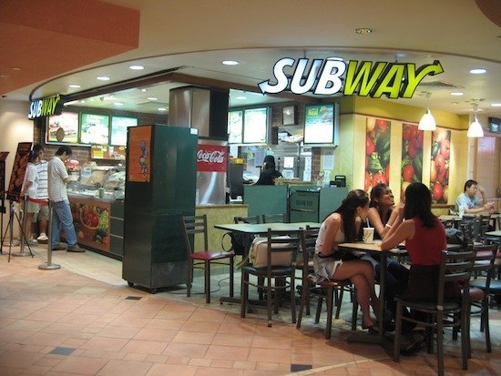 Самая крупная сеть ресторанов в мире — это не McDonald s, а Subway.