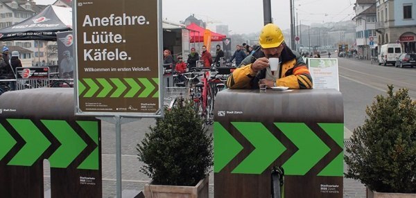 В Швейцарии открыли велокафе.
