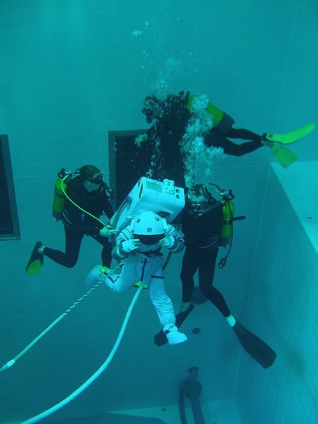 Nemo 33 – cамый глубокий бассейн в мире