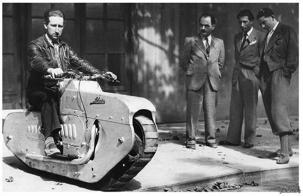 Мотоцикл на гусеничном ходу. 1939 год