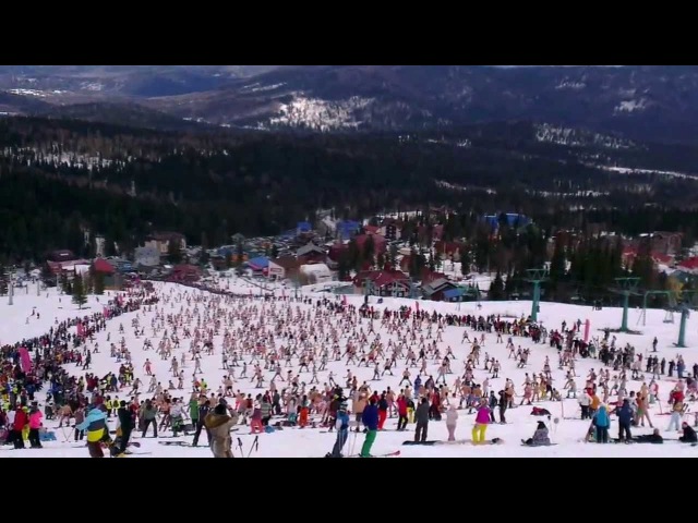 20 апреля 2013 года войдет в историю горнолыжного курорта Шерегеш. В 12.00 сибиряки поставили на горе Зеленая мировой рекорд. Более 700 человек одновременно спустились раздетыми, чтобы попасть в книгу Гиннесса.