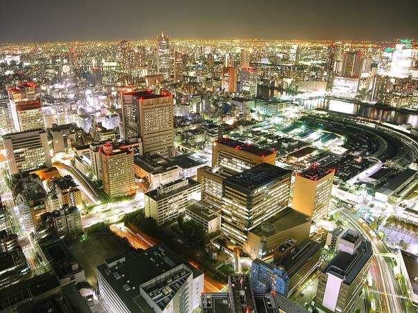 Токио – самый большой город в мире, столица Японии, единственный в мире город-гигант, собравший в себе свыше 40% населения страны. Численность населения продолжает расти. Средняя плотность населения - 800-1000 чел. на 1 кв. км