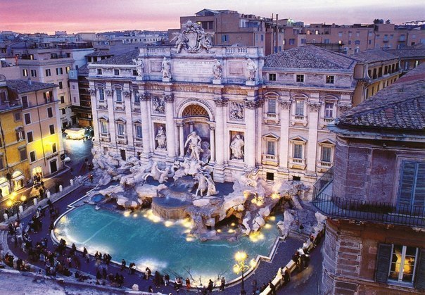Фонтан Треви — самый крупный фонтан Рима