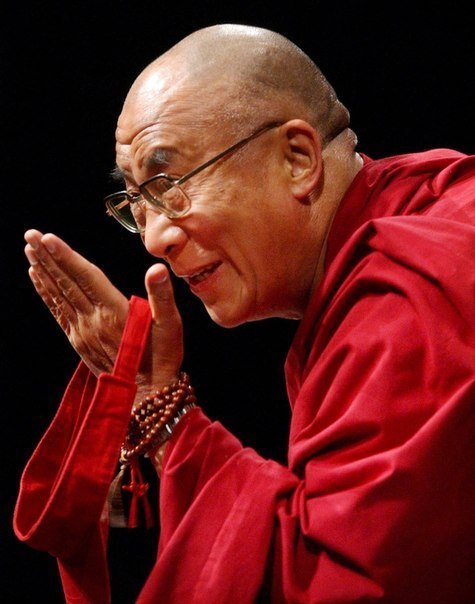 Далай-Ламу однажды спросили, что больше всего его изумляет.