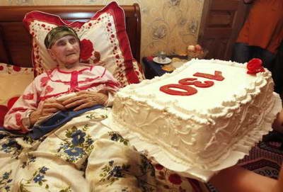 Антиза Хвичава из отдаленной грузинской деревни, которой исполнилось 130 лет, стала самой старой женщиной планеты, попав в Книгу рекордов Гиннеса.