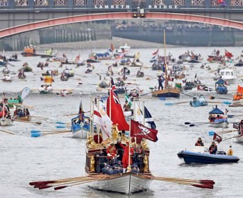 3 июня 2012 года по Темзе прошла крупнейшая в истории флотилия, вошедшая в Книгу рекордов Гиннесса как самое большое шествие судов в мире. Водный парад проходил в честь празднования 60-летнего правления английской королевы Елизаветы II.