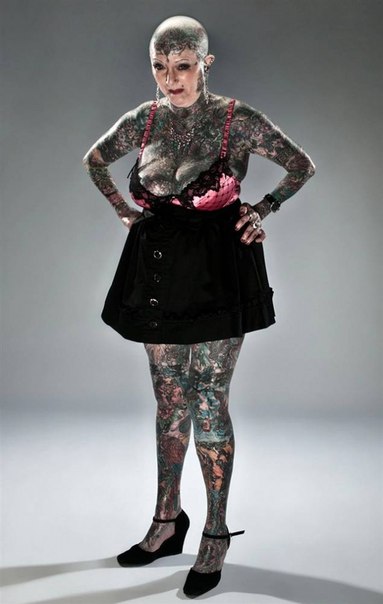 93% тела Изобель Варлей покрыто татуировками. Абсолютный рекорд среди пожилых людей