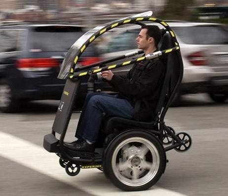 General Motors совместно с Segway разработали электроприводный двухместный прототип автомобиля будущего под названием P.U.M.A. (Personal Urban Mobility and Accessibility – Персональная Городская Мобильность и Доступность). Снабжён всего двумя колёсами.