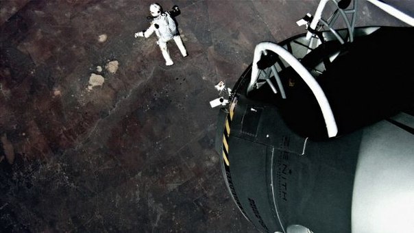 Феликс Баумгартнер: прыжок с парашютом из космоса.