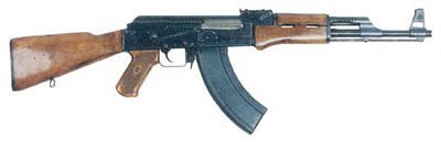 Автомат Калашникова образца 1947 года (АК-47) - самое распространённое оружие в мире, об этом свидетельствует книга рекордов Гинесса.