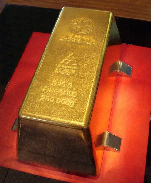 Компания Mitsubishi Materials изготовила самый большой в мире слиток золота.