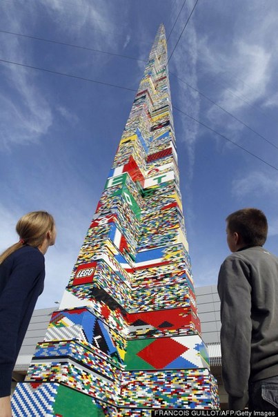 32-х метровая башня из элементов «Lego» побила мировой рекорд/