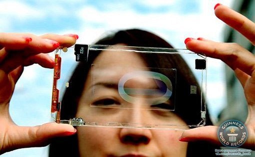 Первый в мире прототип прозрачного смартфона