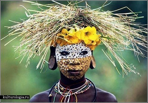 Природная мода восточноафриканских племен Сурма (Surma) и Мурси (Mursi).
