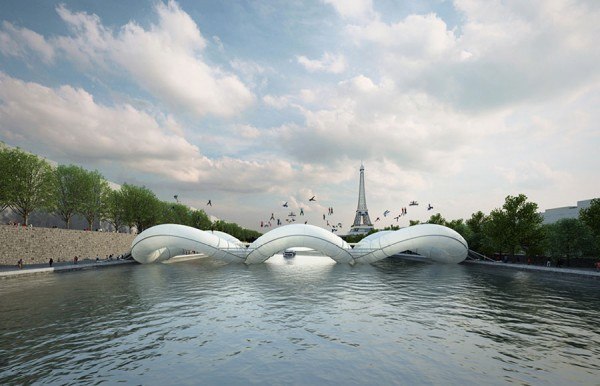 Трамполайн – креативный мост через Сену