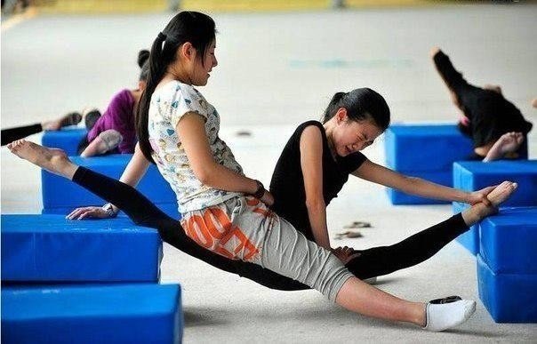 Тренировка китайских гимнасток