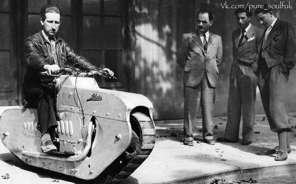 Мотоцикл на гусеничном ходу. 1939 год