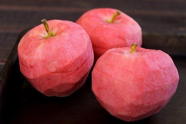Сорт яблок: розовый жемчуг.