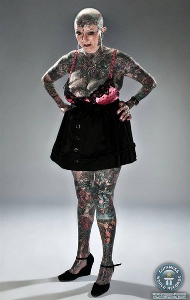 93% тела Изобель Варлей покрыто татуировками. Абсолютный рекорд среди пожилых людей. (John Wright)
