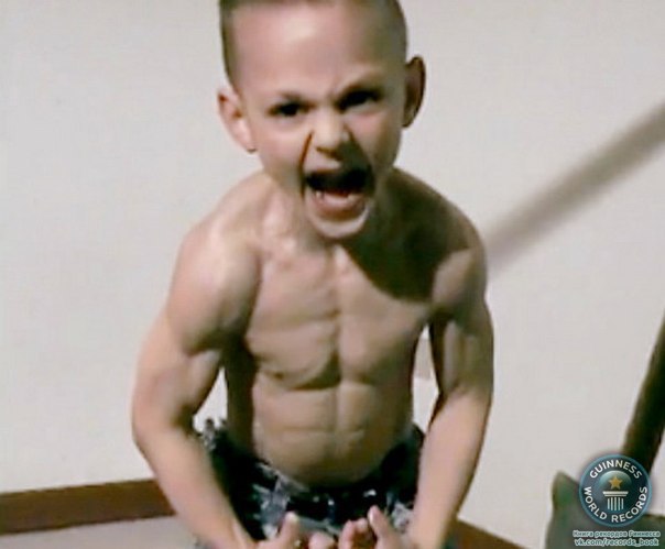 Семилетний румын Джулиано Строе – самый маленький атлет в мире