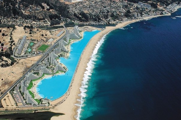 Самый большой в мире открытый бассейн